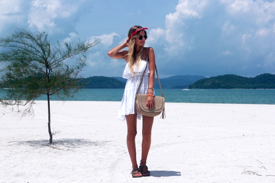 Beach Outfit: White Dress